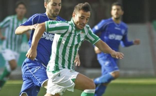Álvaro González, en su etapa en el Betis B.