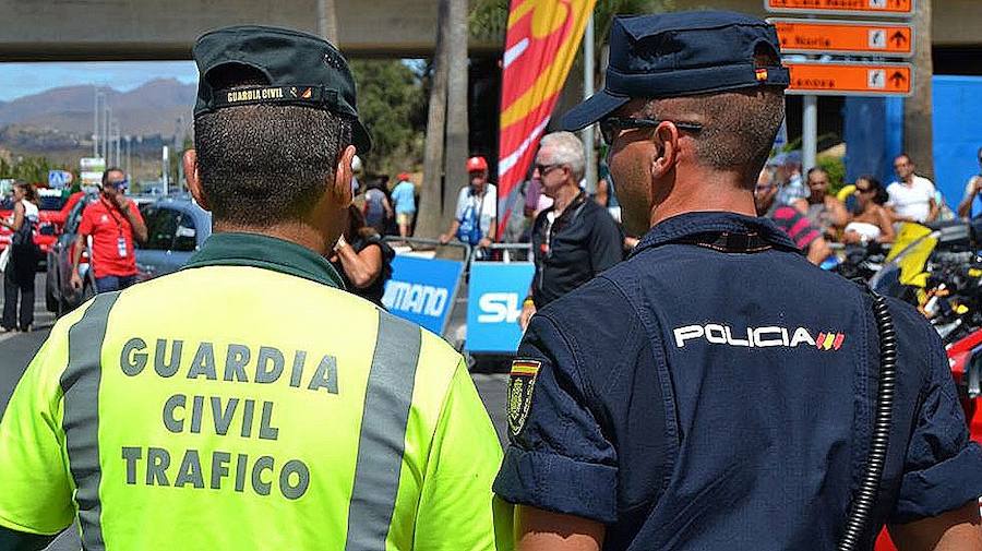 Dos agentes. /CIUDADANOS