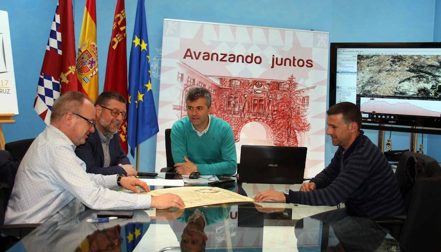 La reunión tuvo lugar en la Sala de Cristal del Ayuntamiento de Caravaca /SDC