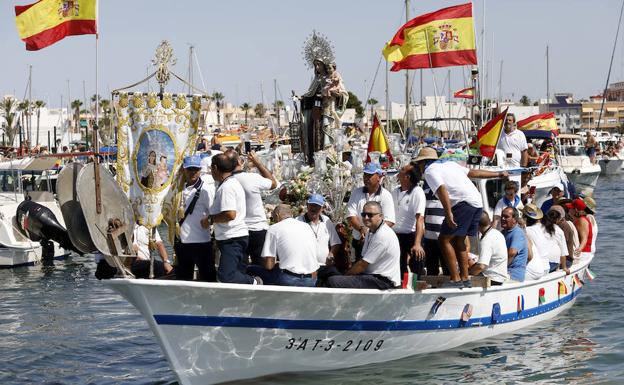 'La Estrella de los mares', durante su romería marítima.