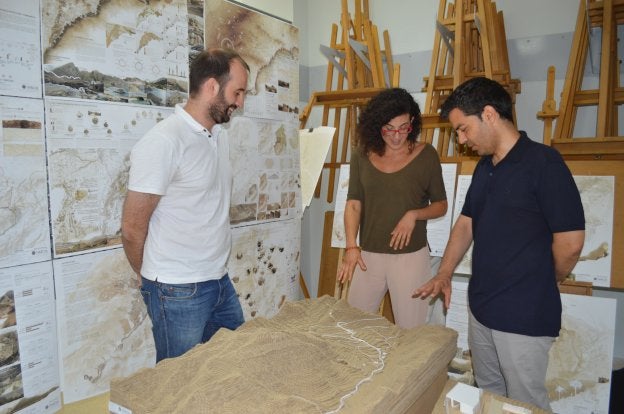 Fernando García, María Medina y Marcos Ros.