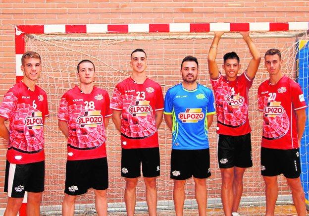 Alberto García, Fernando Cobarro, Manolo Piqueras, Chemi, Darío Gil y Álex García.