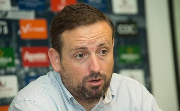 Alejandro Gómez.