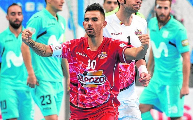 Álex estará hoy contra el O Parrulo.