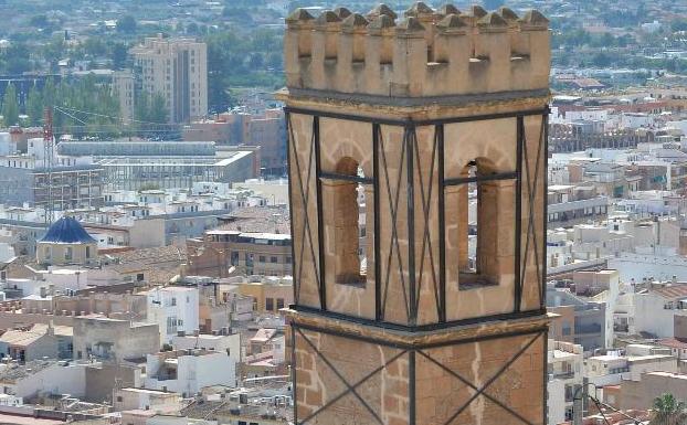 Obras de rehabilitación en la iglesia de San Pedro./Paco Alonso / AGM