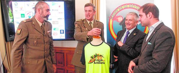 Una imagen de la presentación del Cross de Artillería, ayer en Cartagena./Pablo Sánchez / AGM