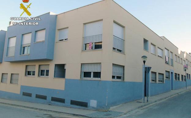 El edificio en el que cometían los robos./Guardia Civil