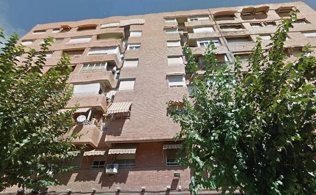 Edificio donde se ha producido el incendio. /LV