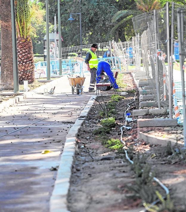 Obras en Trovero Marín, la semana pasada./J. M. Rodríguez / AGM