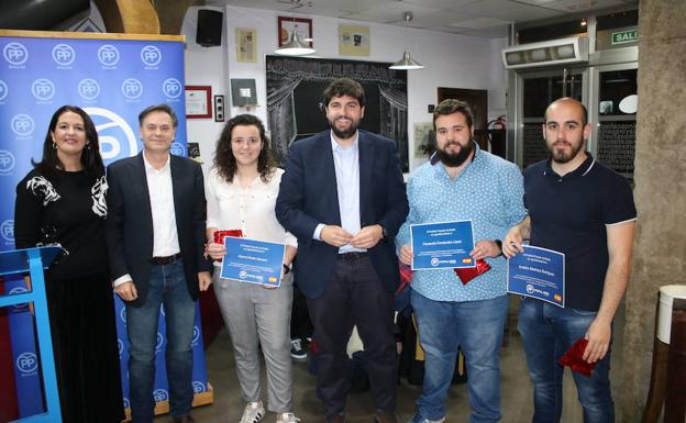 El presidente de la Región, en el encuentro con los militantes del PP/