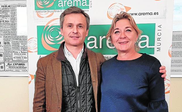 Pedro Arcas y Patricia Cuadrillero, secretaria general de Arema./A. A.