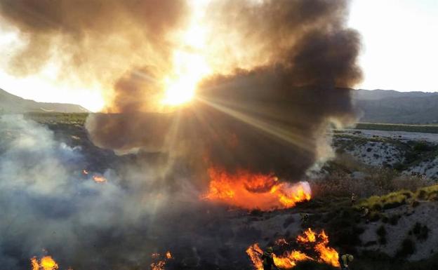 El incendio se ha producido en una rambla del paraje del Aire./112 RM