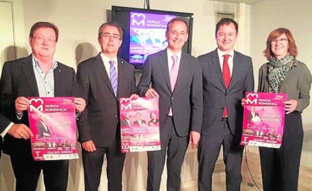 José Miguel González (director del festival), Manuel Manjón, Jesús Pacheco, Javier Celdrán, Gerardo Cuartero (CaixaBank) y Marta López-Briones, directora general del Instituto de las Industrias Culturales./Manolo Gambín