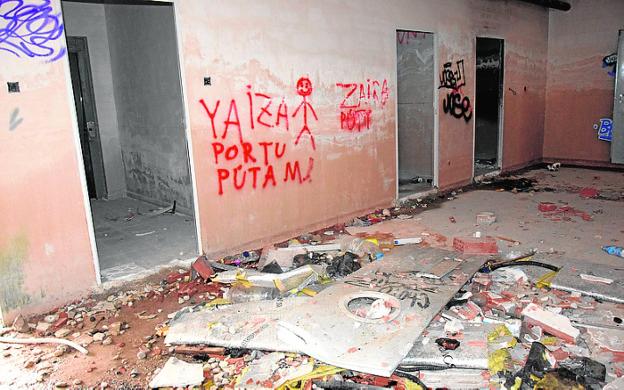 Una de las estancias abandonadas del cuartel de Abarán. moreno/ J. A.
