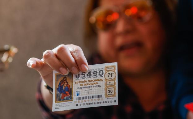 El Gordo de la Lotería de Navidad 2022 es para el número 05490