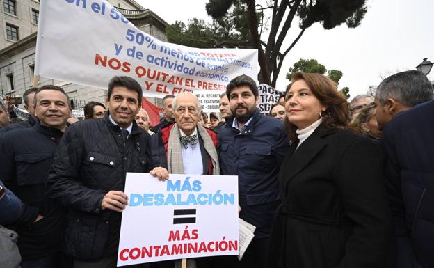 Carlos Mazón, Inocencio Arias, López Miras y Carmen Crespo.
