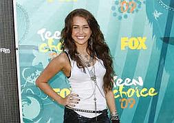 Miley Cyrus posa en los 'Teen Choice Awards 2009' ::AP/