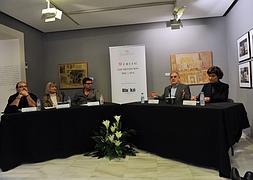 Antonio Saura, Margarita Muñoz Zielinski, Paco Maciá, César Oliva y Vicenta Hellín, ayer, en el Museo Ramón Gaya de Murcia.:: Guillermo Carrión/AGM/