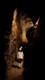 INTERIOR. Imagen de una de las grutas de la Agrupa Vicenta. / LV/
