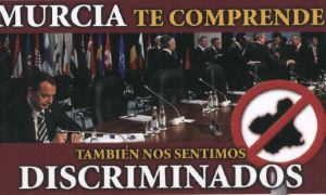 COMPARACIÓN. La postal muestra a Zapatero en solitario, en una reunión internacional. / LV/