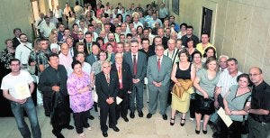 Los voluntarios que ayer recibieron sus diplomas en la sede de la Delegación del Gobierno de Murcia.:: :: ISRAEL SÁNCHEZ / AGM/