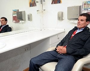 Luis León Sánchez en una reciente visita a 'Grada 6'. :: ISRAEL SÁNCHEZ / AGM/