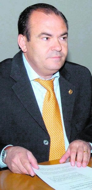 El alcalde Antonio García. :: LV/