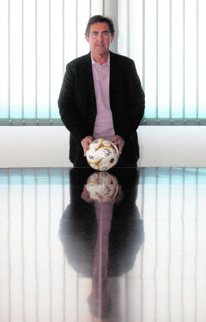 José Miguel Monje Carrillo, en la Federación. :: NACHO GARCÍA/AGM/
