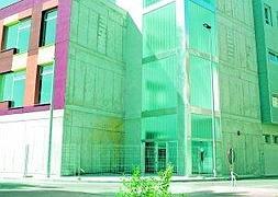 Exterior del la nueva Escuela de Artes Plásticas. :: SONIA M. LARIO / AGM/