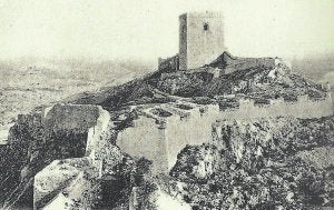 Antigua. La torre de la fortaleza de Lorca, donde fue hospedado Boabdil, en una instantánea de hace un siglo./