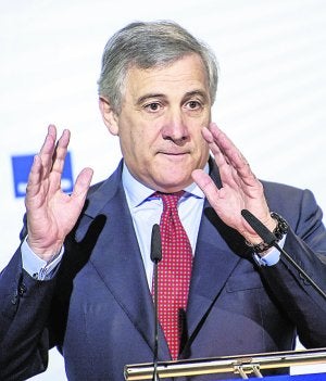 Antonio Tajani, ayer, durante su visita a Toledo. :: EFE/