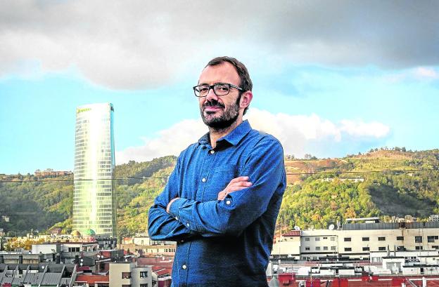 Isaac Rosa: «Vivimos una vida que no permite el amor tampoco» 1