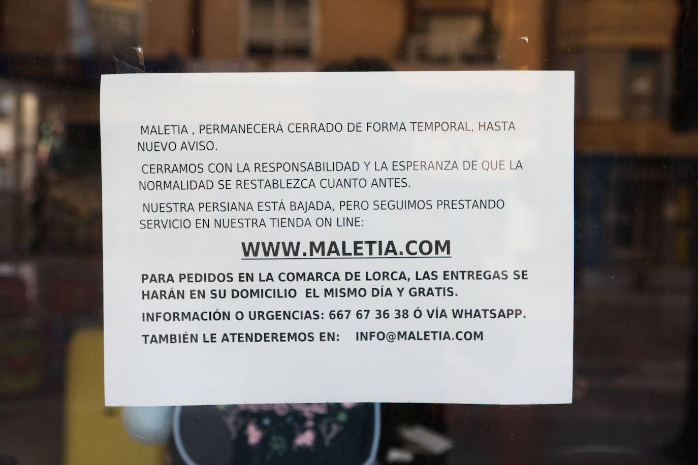 Fotos: El hasta luego en carteles de los comercios de la Región | La Verdad
