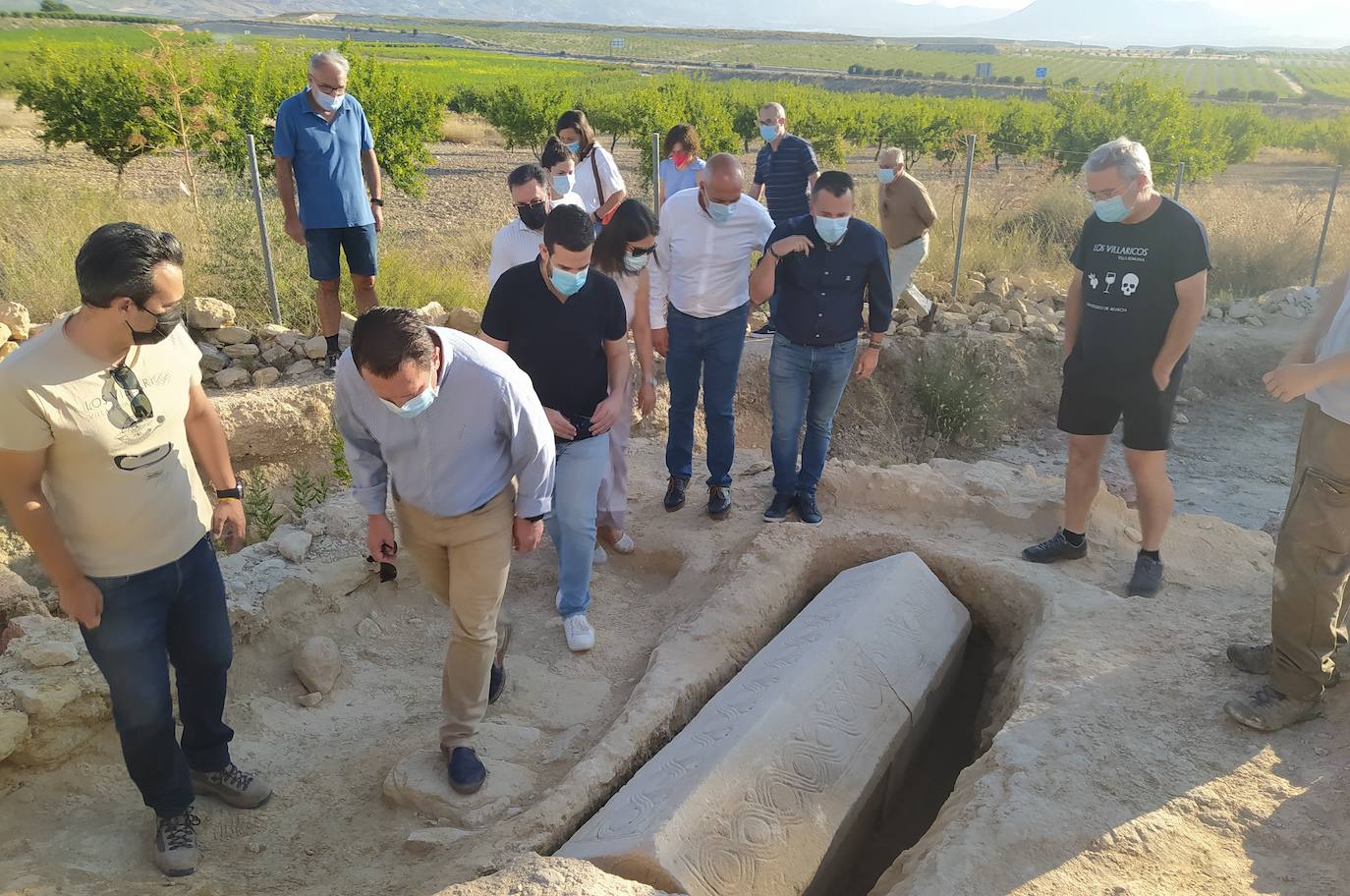 Investigadores de la UMU hallan un sarcófago de época visigoda en la necrópolis romana de Los Villaricos, en Mula 1626424048226