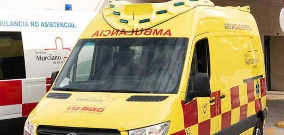 Herido un motorista de 50 años tras un accidente de tráfico en la rotonda de la Isla Grosa, en Murcia