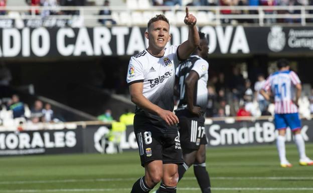 Pablo de Blasis celebrates his goal against Girona this season.