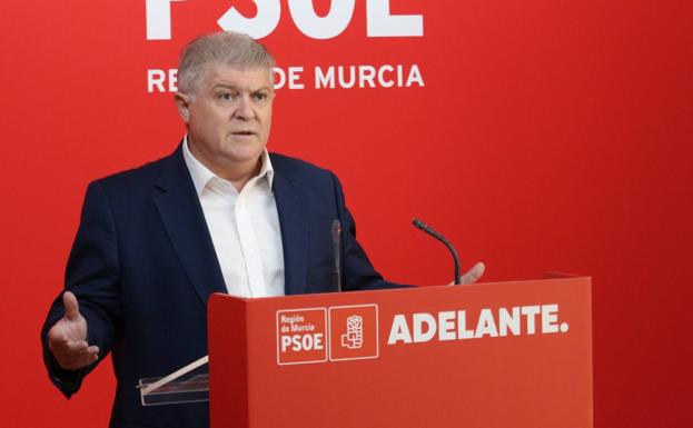 The delegate of the Government and general secretary of the PSOE of the Region, José Vélez, this Wednesday.