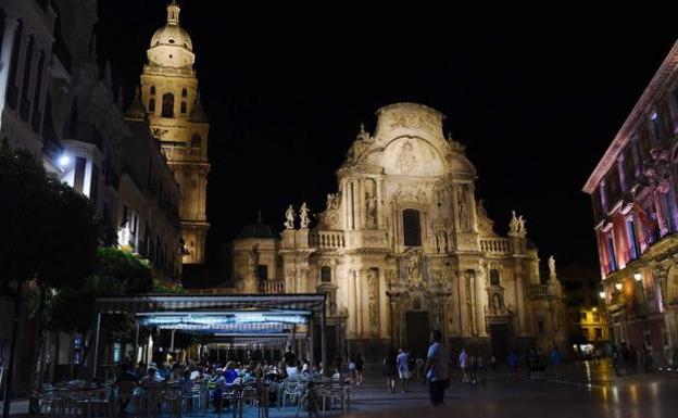 Plaza Cardenal Belluga, in Murcia, illuminated at night. 