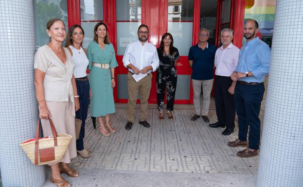 Socialist representatives at the PSOE headquarters in Lorca.