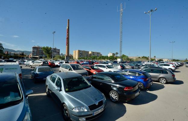 Dissuasive parking in Murcia.