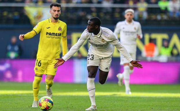 Ferland Mendy, in a set of the match between Real Madrid and Villarreal. 
