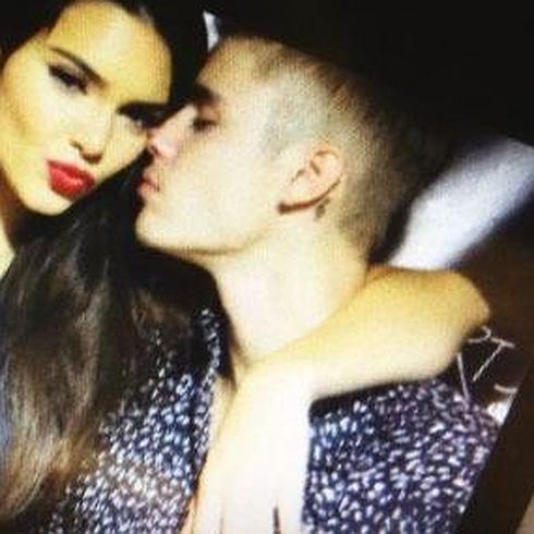 Justin Bieber Y Kendall Jenner Cogidos De La Mano La Verdad