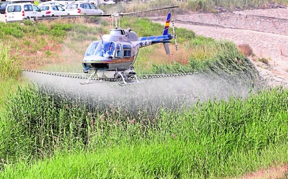 Huermur Advierte Del Peligro De Las Fumigaciones Aereas Y Sanidad Dice Cumplir La Ley La Verdad